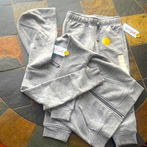 CAT & JACK BOYS SWEATSUIT